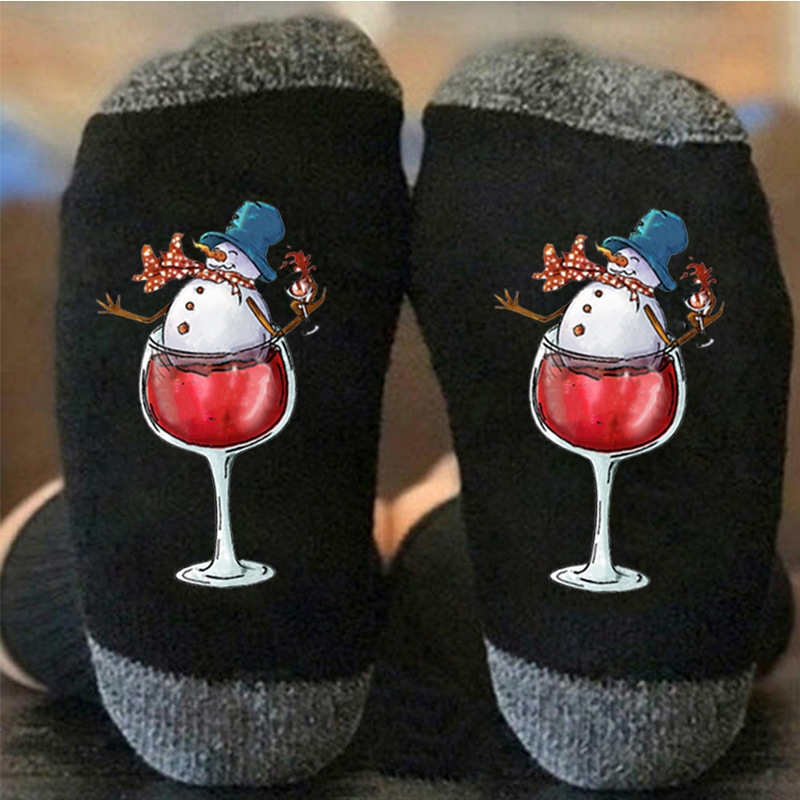 Calcetines navideños con letras de colores en contraste, estampado de muñeco de nieve, calcetines unisex de algodón con elementos navideños para comercio exterior.