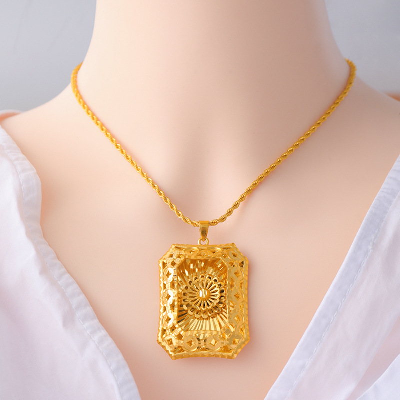 Vietnam oro flor collar hombres y mujeres de la etiqueta gran flor colgante retro estilo colgante chapado en oro hueco ventas directas de la fábrica