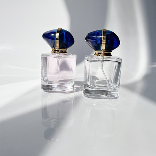 In stock supply perfume sub-bottle spray bottle 30 ml 50 cosmetic sub-bottle portable glass empty bottle