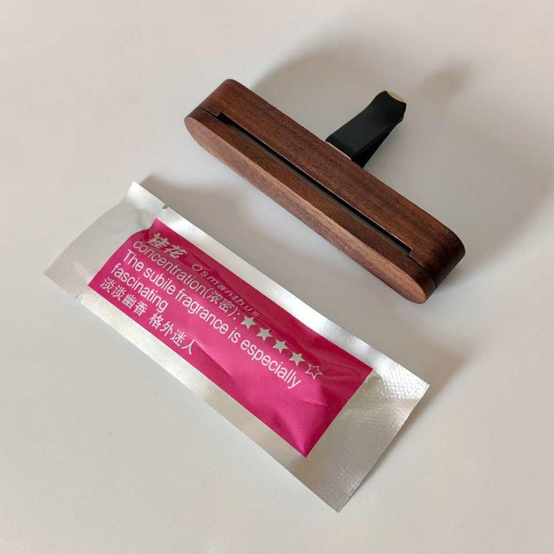 胡桃木开槽香薰出风口扩香器汽车车载香薰香氛夹清新除味盒扩香器|undefined