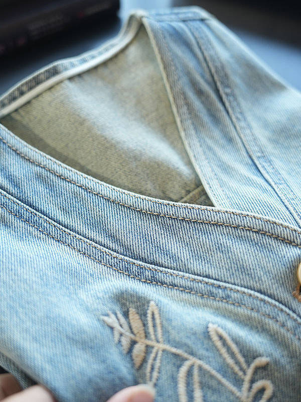 Áo vest gile denim nữ phong cách vintage thêu họa tiết — màu xanh nhạt