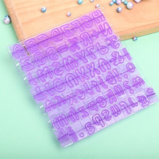 B9974 - morado en inglés