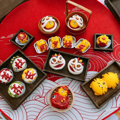 赤ちゃんの歳の贈り物のマントーの木のトレーのお菓子は子供を飾って周の誕生日をつかんで竹を編んで卸売りします。