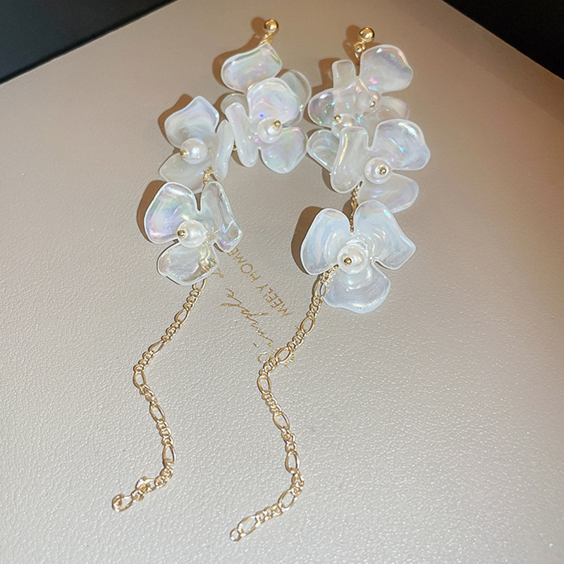 Sweet Flower Arylic Imitation Pearl Alloy Women's Drop Earrings display picture 5