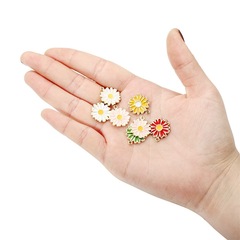 diy飾品配件 合金小雛菊滴油吊墜10pcs小清新ins風耳墜掛件  批發