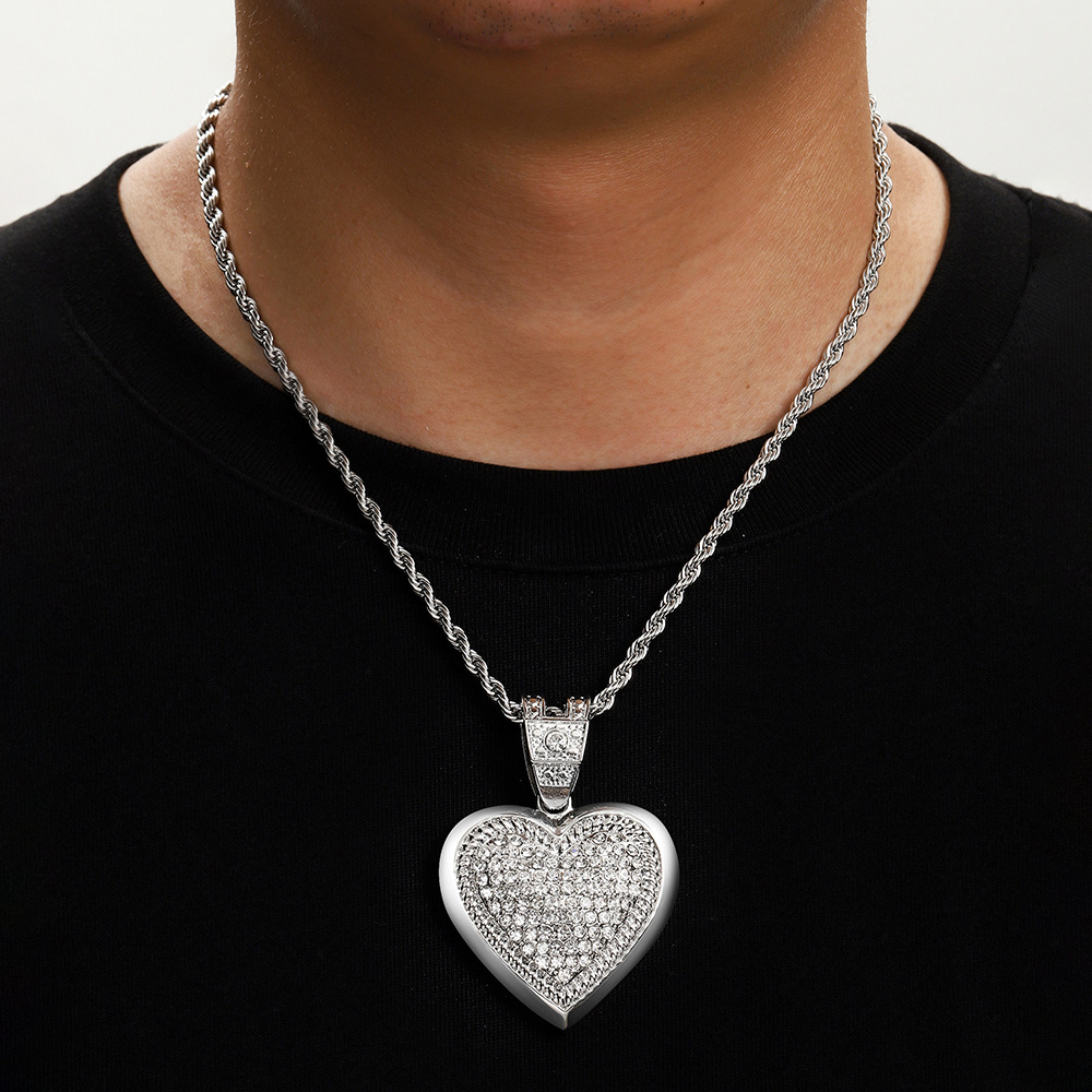 Hip-hop nuevos productos ins viento amor colgante hip-hop frío viento diamantes transfronterizos accesorios collar de hombre joyas al por mayor