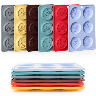 Cross-border new space theme biscuit mold silicone chocolate seal mold astronaut 6-piece cake mold DIY