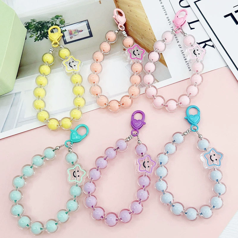  pendant, браслет из бусин, наушники, защитный чехол для ключей