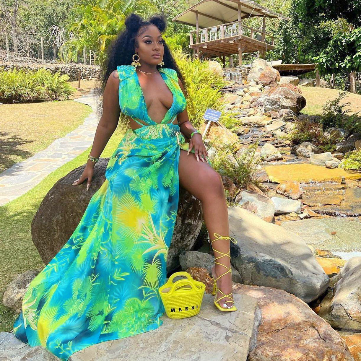 Buy Women's Clothing Online | Buy Trending Dresses for Women Buy Women's Clothing Online | Buy Trending Dresses for Women