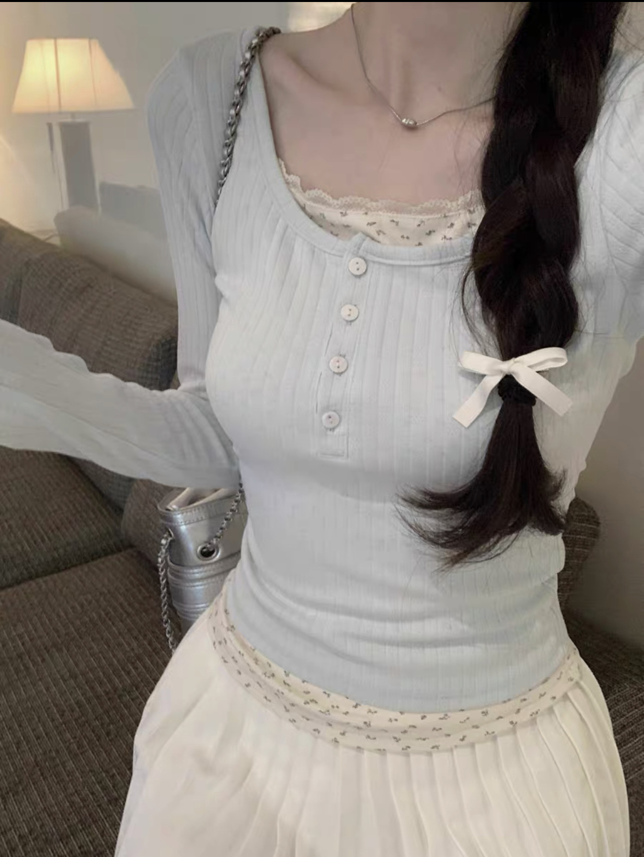 하늘색 긴소매
