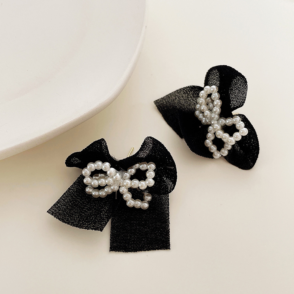1 Pair Fashion Bow Knot Cloth Pearl Women's Ear Studs display picture 5