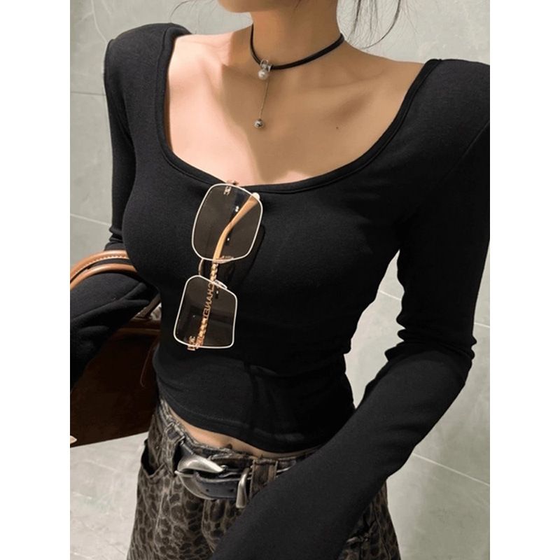 春と秋の新商品の純欲の大きい襟の底のシャツの女性の中で腰の長袖のtシャツのデザイン感の小さい大衆の短い上着を収めます。|undefined