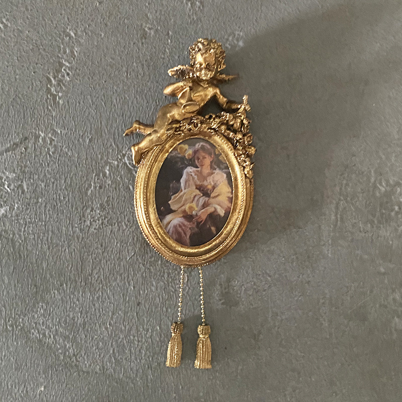 Photo frame setting table wedding photo photography props photo rack creative relief European resin photo frame can be hung on the wall