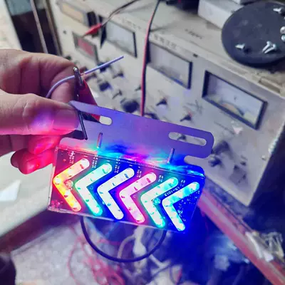 Dönmə işıqları: side light turn signal sequential - tri-color-red-blue-green-12v-arrow-shaped-sequential-flashing-side-light-1-piece-other