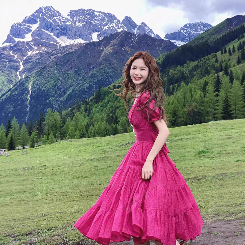 Raspberry-Colored V-Neck French-Style Dress for Women, New Summer Model, Elegant and Slimming Dress, Waist-Revealing Holiday Long Dress for Petite Figures
