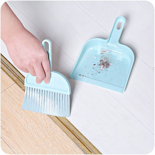 Cross-border home mini dustpan broom small brush keyboard brush creative cleaning tool plastic dustpan