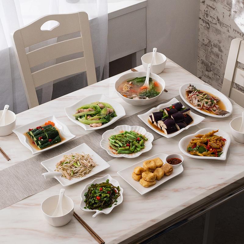 Dinnerware Set for Home Use, Ceramic Bowls, Chopsticks, and Plates for 4 People, Creative and Simple Tableware, Large Soup Bowl, Small Bowl, Eating Bowl