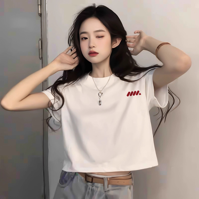 White Straight-Shoulder Hot Girl Short-Sleeve T-Shirt for Women, Summer Korean Style Simple Slim-Fit Casual Crop Top with Round Neck