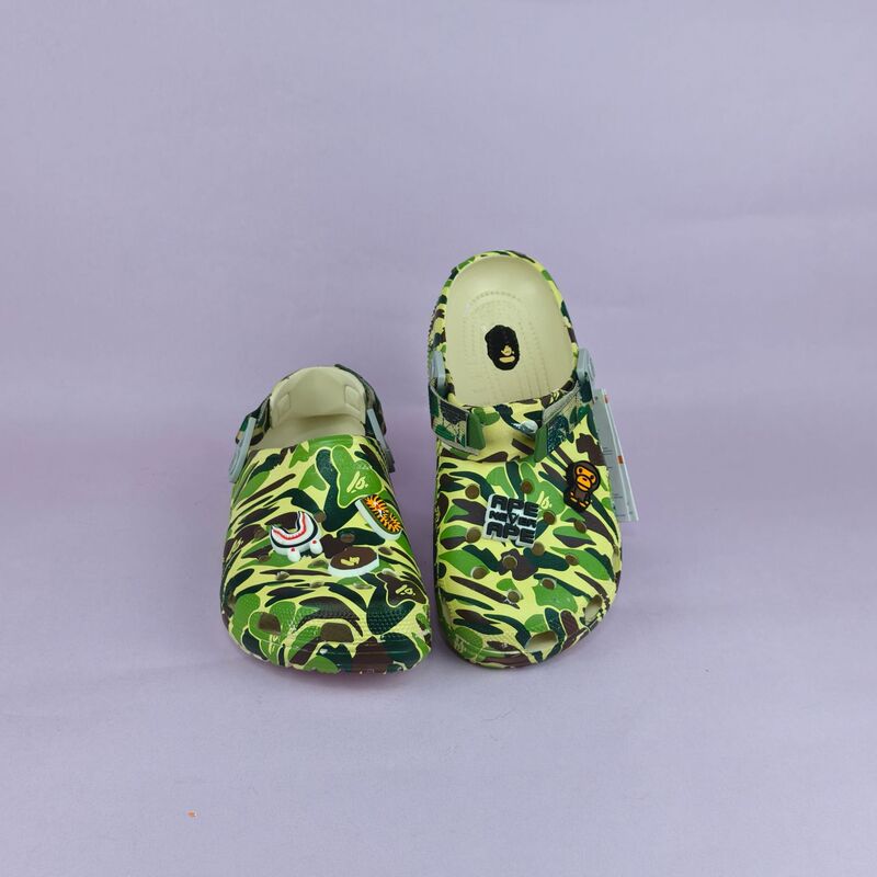 Cross Adult Kidsren Printed Camouflage Ape Head Bape Clogs Men and Women Beach Non-Slip Soft Bottom Sandals