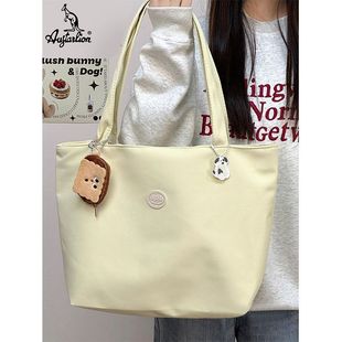 ��ɫ���e�ٴ���Ů�μ����Ů�n��������W���������n��ͨ�����ذ�