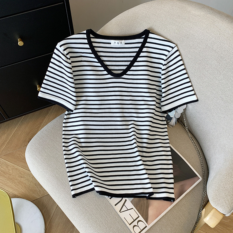 リアルショット既製婦人服夏の新しい韓国スタイル V ネックストライプ半袖 T シャツ西洋スタイルアイスシルクセータートップ女性用|undefined