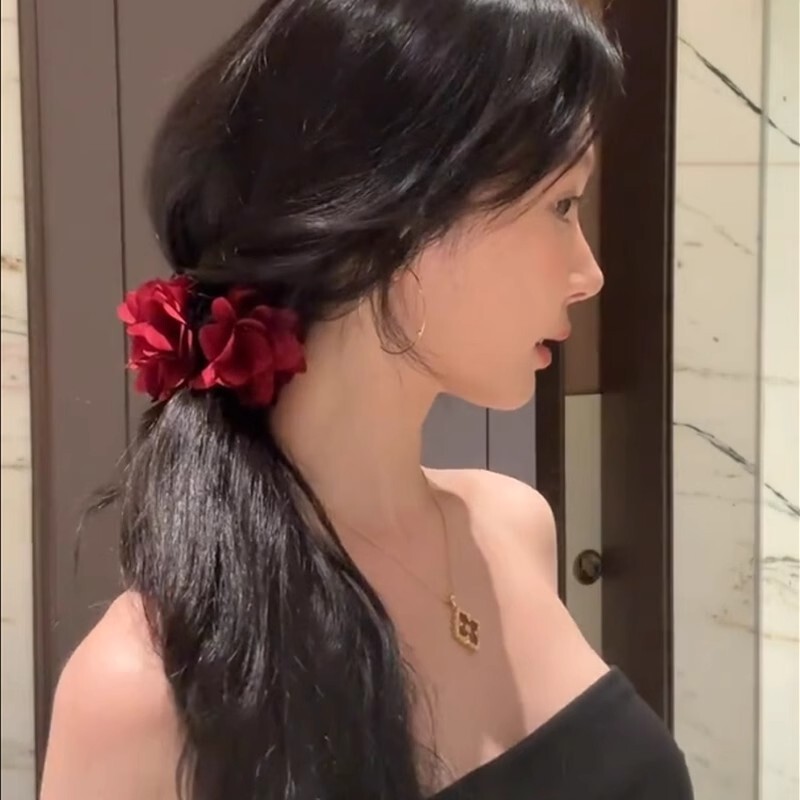 イーモンリンと同じスタイルの森系フラワーヘアクリップ、特大バナナクリップ、マーメイドスタイルのワンワードクリップ、後頭部横クリップ（女性用）|undefined