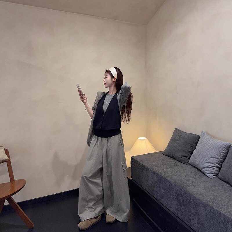实拍~ 韩系穿搭一整套灰色针织衫+挂脖吊带+水洗工装休闲裤套装女|undefined