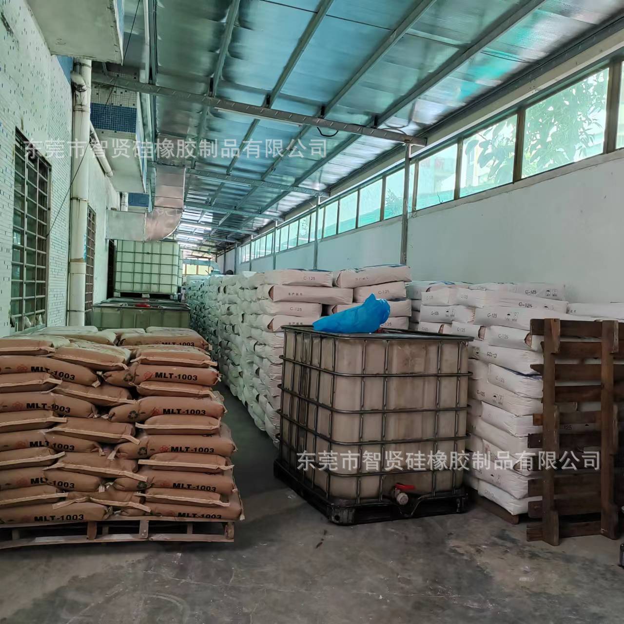 100ddbfdf7cb8d8e7aafad9a27d0a5