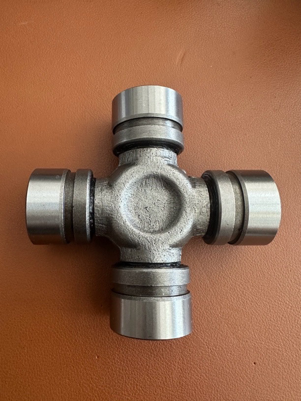 U & F Harbin Youfu cojinete 140 - 1160 - 0125 cuatro orificios lubricante articulación cardana eje cruzado