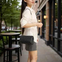 女士包包斜挎包女单肩包精致小包高级感轻奢小众链条可爱通勤批发