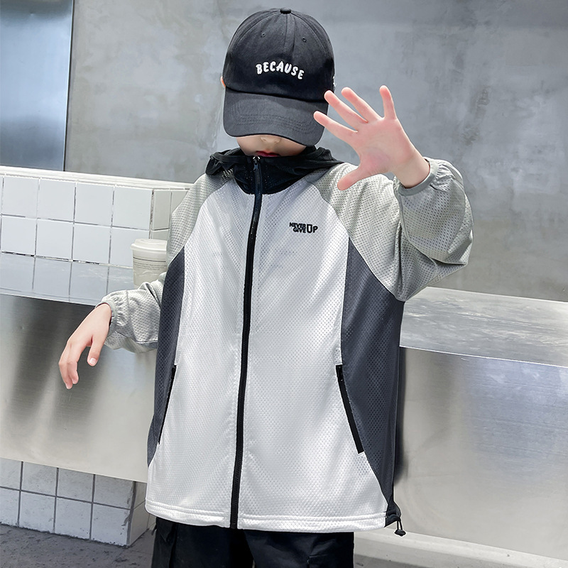 Boys' Summer 2024 New Sun Protection Jacket Children's Thin UV Protection Breathable Outerwear Skin Suit Sunblocker