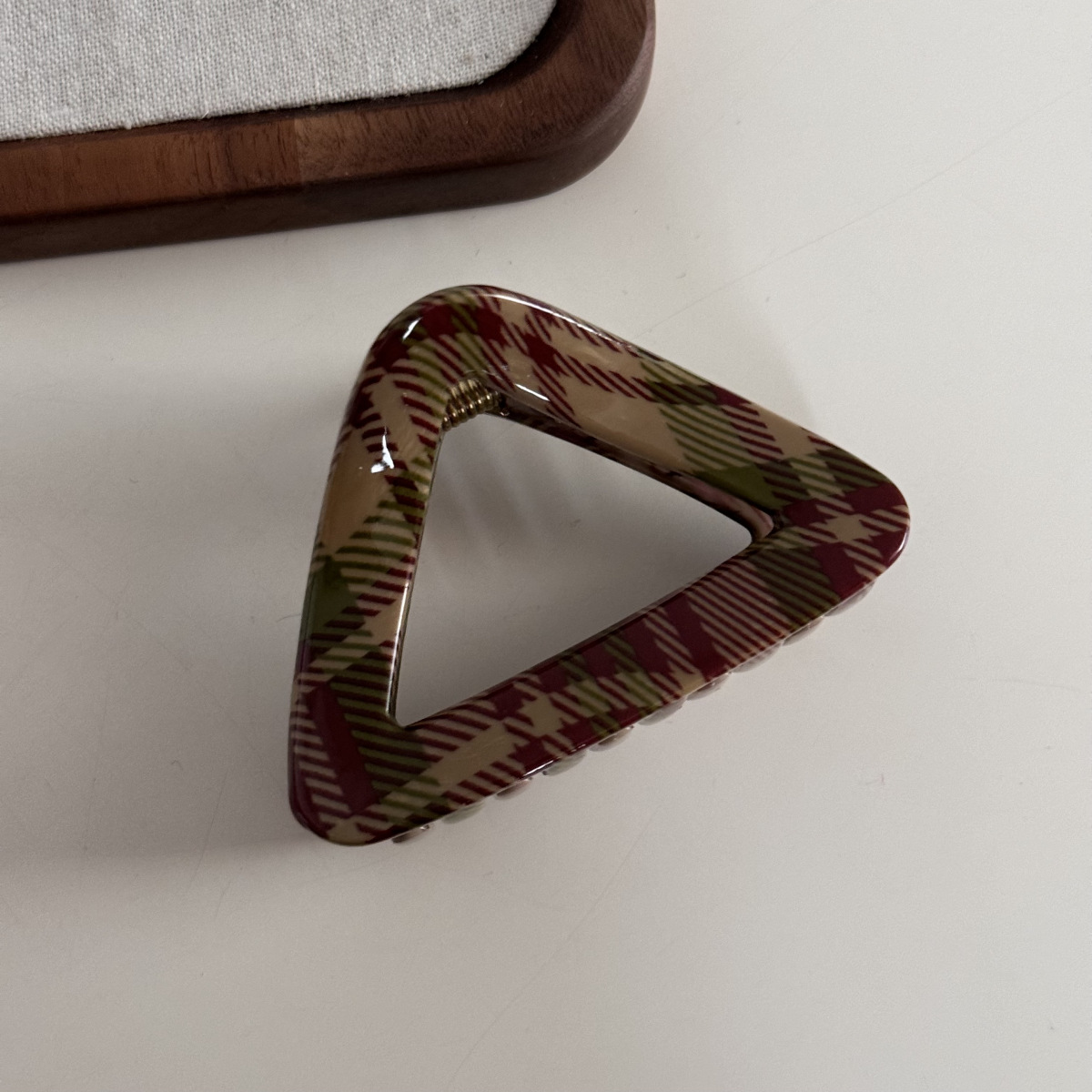 Christmas gift Light red green Christmas style grain grab clip high touch hair clip Temperament disc clip Shark clip hair accessories_voghion.com