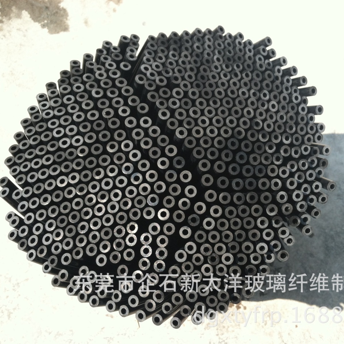 厂家直供玻纤管 玻纤棒 玻纤杆 小号玻纤棒 细小玻纤管