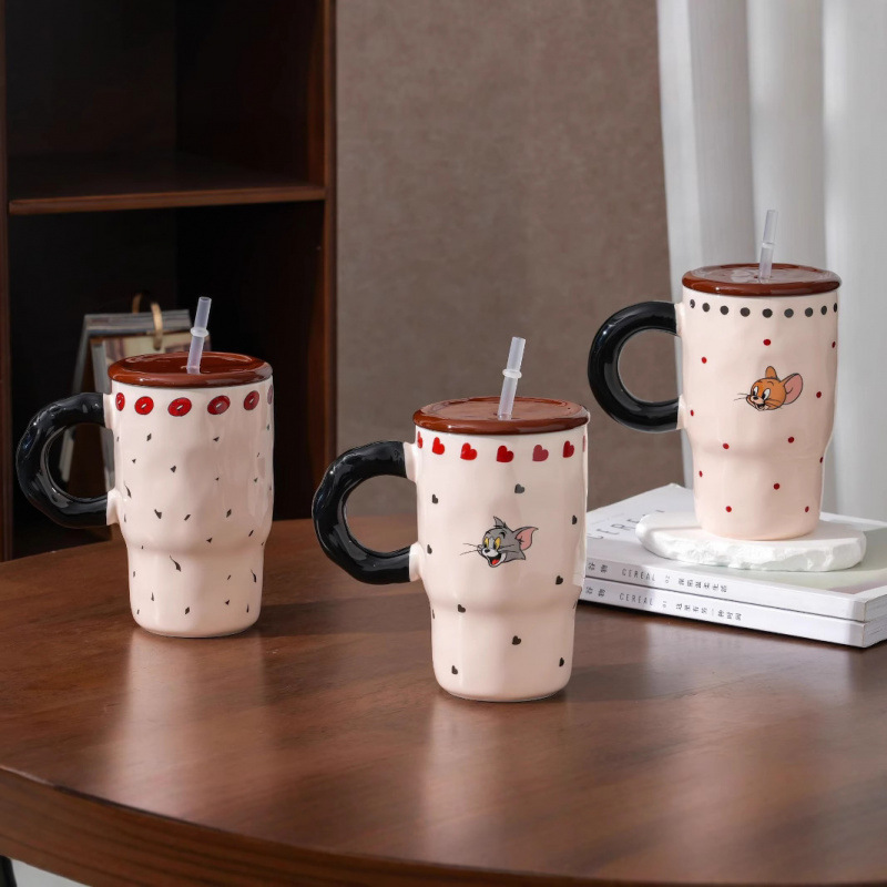 Gatos y ratones auténticos con cubierta de paja para parejas de niñas nuevas tazas de cerámica de gran capacidad con cubierta tazas de dibujos animados