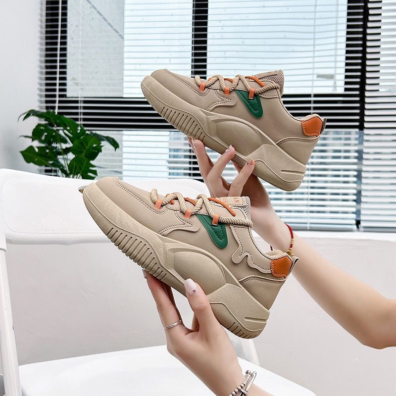 Zapatos de pop pop para mujeres 2024 primavera y otoño nuevos zapatos blancos para mujeres con suela suave antideslizante impermeable zapatos de verano