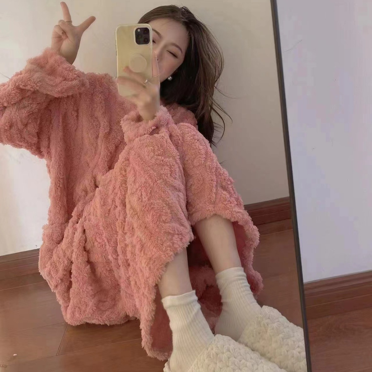 기모 두꺼운 산호 양털 슬리퍼 여성의 겨울 잠옷 느슨한 잠옷 긴 원피스 홈 옷 2024 새로운