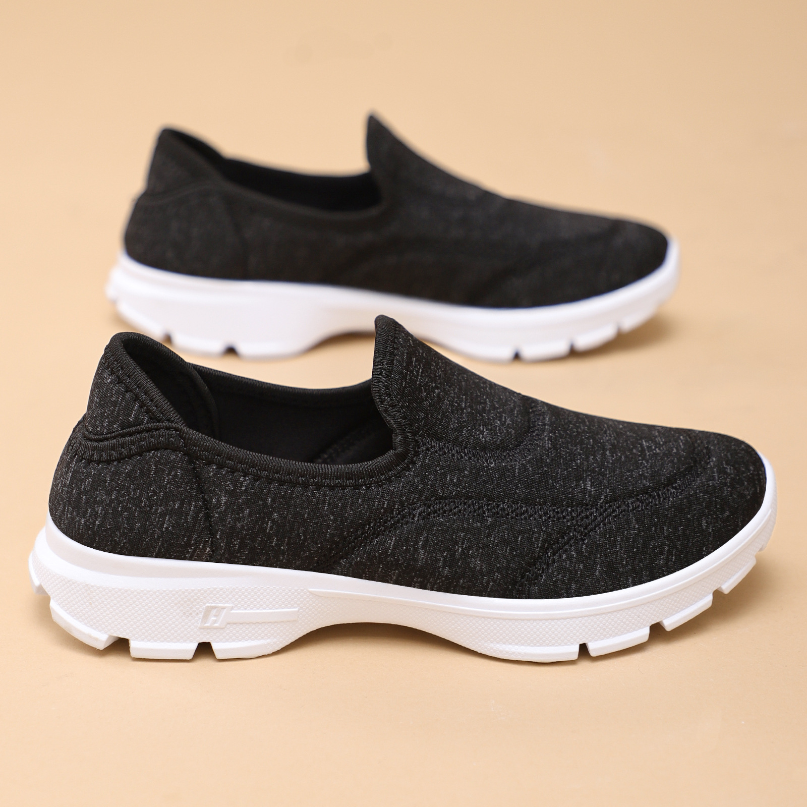 Zapatos de primavera para mujer, zapatos informales de talla grande, zapatos ligeros y cómodos, zapatos sin cordones de suela blanda para parejas, zapatos de mujer talla 44