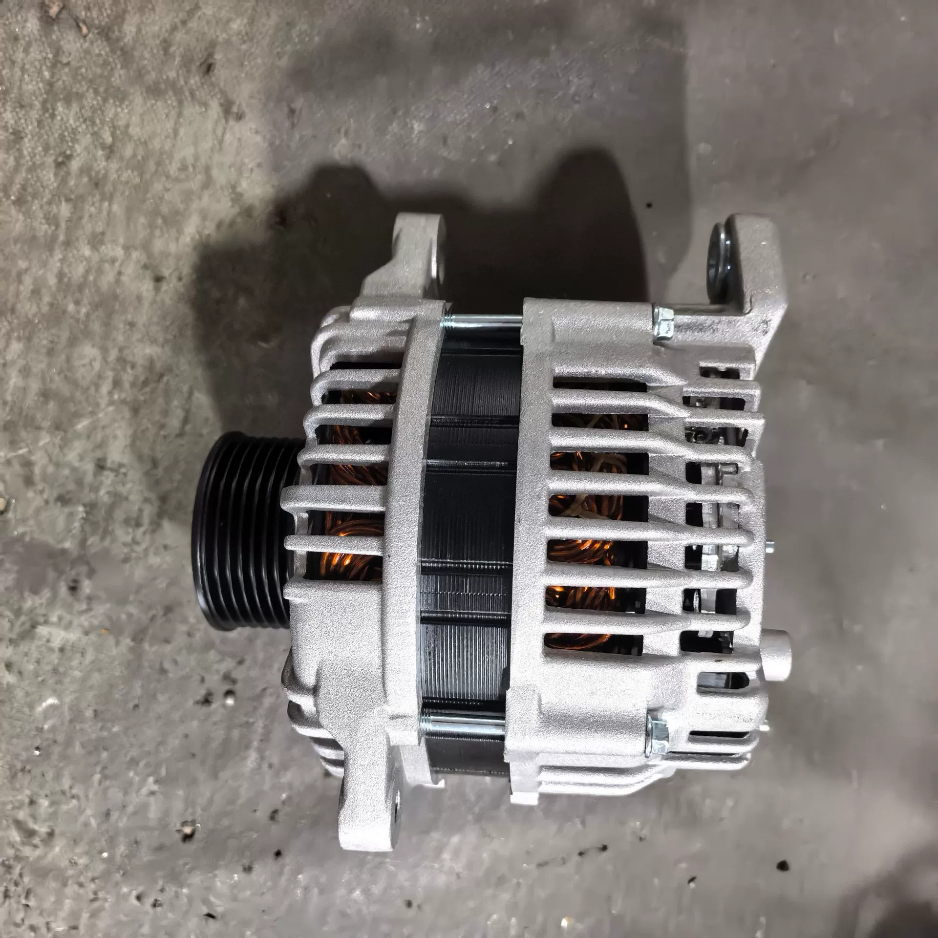 TITAN 5.6 LR1130703, 23100-EA200 для QX56 Pathfinder 4.0
