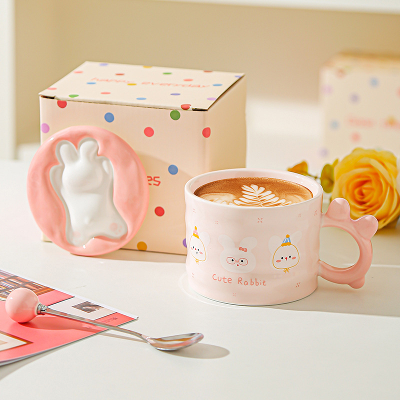 Conejo de dibujos animados con tazas de cerámica con tapa para niñas tazas de marca resistentes a altas temperaturas lindas tazas de agua creativas tazas de oficina pequeñas tazas de regalo