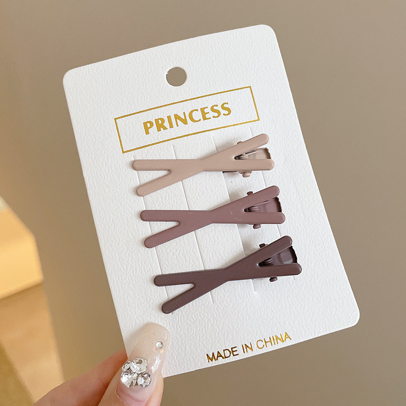 Leche de café, clip de cebo, clip de cabello roto, cabeza trasera, clip de lavar la cara, maquillaje, clip de cabello, toque de cabeza