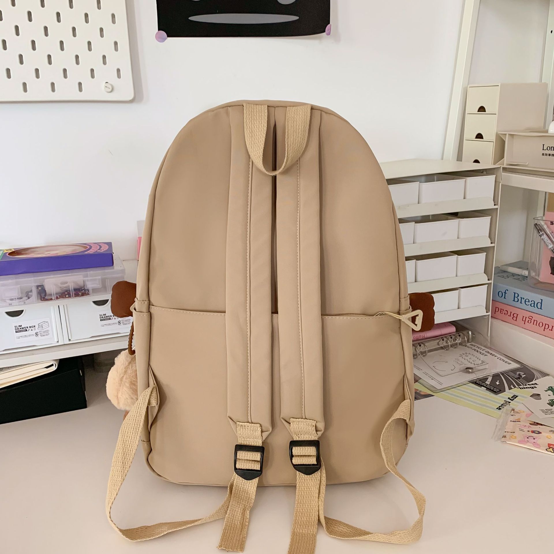 Mochila para estudiantes de nuevo estilo, ocio, escuela secundaria y secundaria, mochila escolar, paquete de dibujos animados de viaje de gran capacidad al por mayor