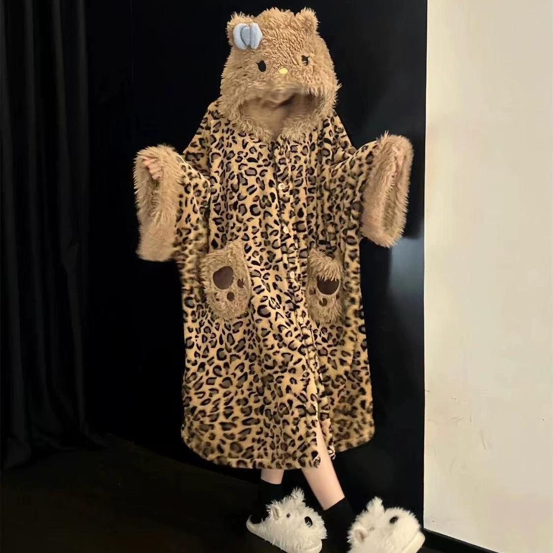 Привет-кошка, цветные мелки, банная халат с капюшоном, бархатное демисезонное плащ-тренч, интернет-знаменитость
