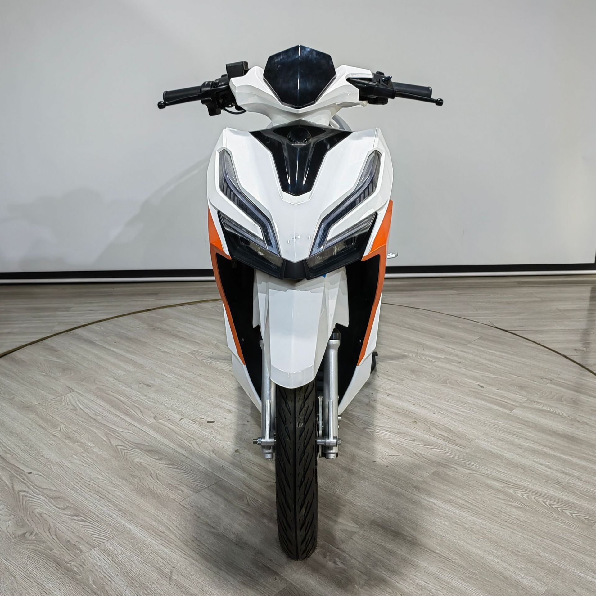 Электроскутер ZS-01 передний диск