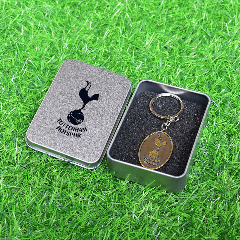 Club de fútbol insignia llavero Barcelona Real Madrid Manchester United AC Milan equipo militar tarjeta caja regalo