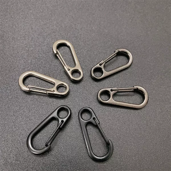 Simple Mini Boutique Small Hanging Buckle Zinc Alloy Spring D Buckle Outdoor Tactical Fast Spring Buckle Keychain