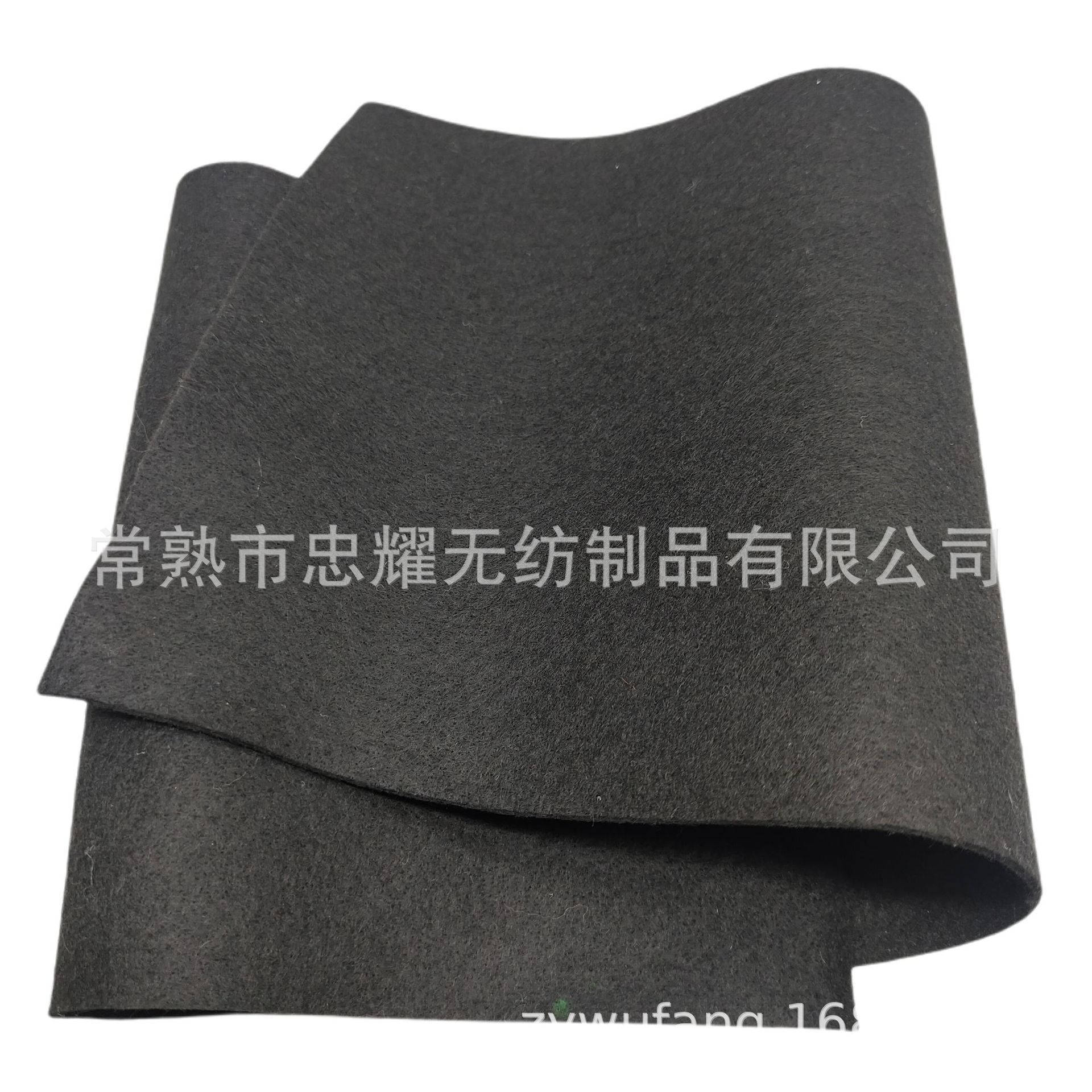 供应黑色涤纶针刺无纺布工业复合不织布复合底布皮革基布