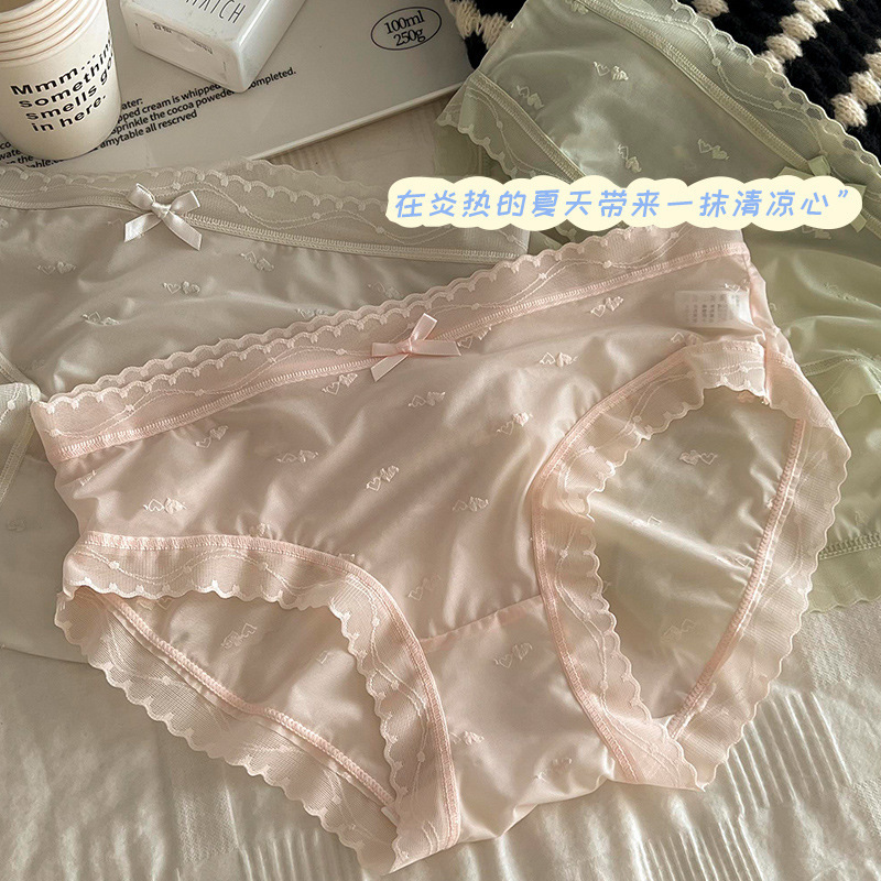 Good pure ins floating heart ~ French lace underwear girls sexy breathable mid-waist cotton crotch women's briefs Good pure ins floating heart ~ French lace underwear girls sexy breathable mid-waist cotton crotch women's briefs