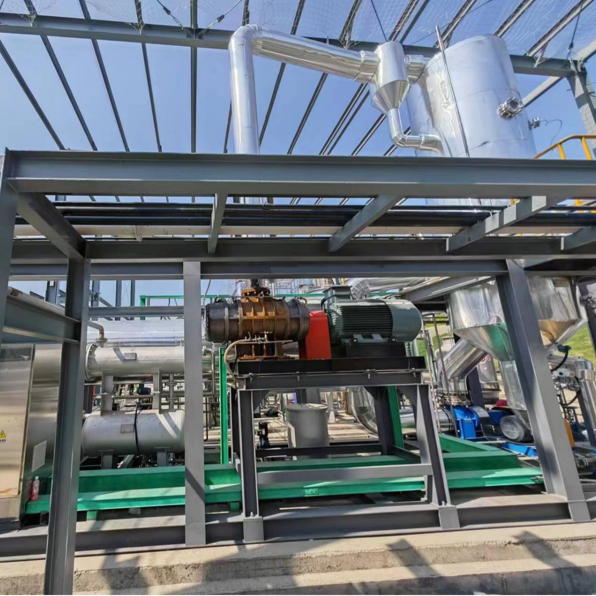 诚信生产三效污水蒸发器 三效强制循环蒸发器 小型三效蒸发器