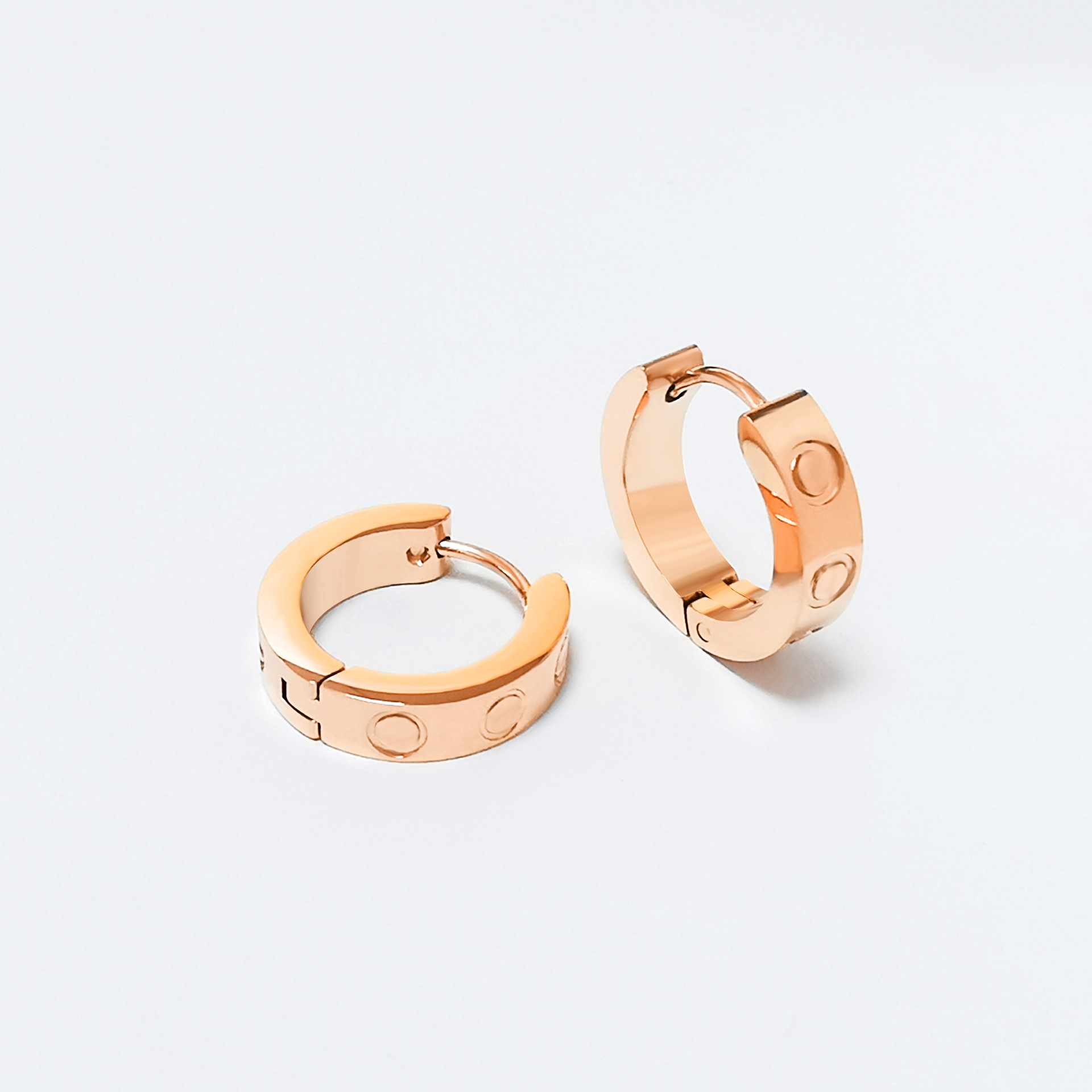 Clamp earrings - no diamonds - rose color