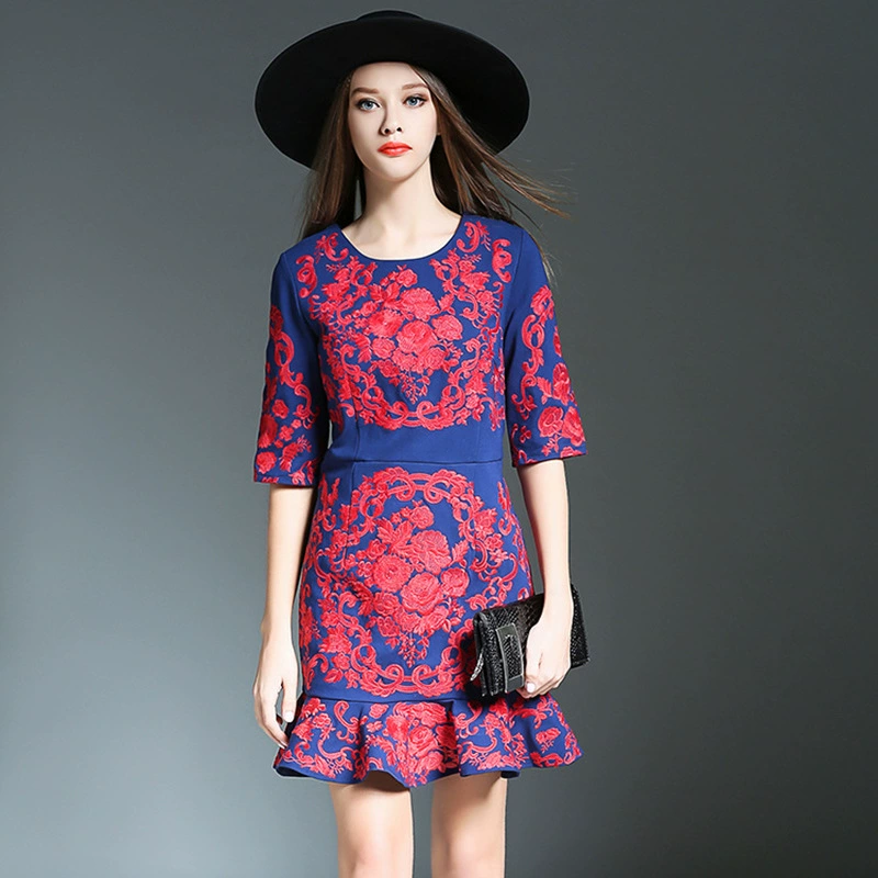 2023 Весна и осень Элегантная модная одежда Европейская и американская тяжелая промышленность с вышивкой Приталенное платье для похудения с юбкой-хвостом